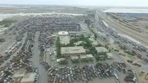 فیلم| سرقت از کامیون در پایانه بندر امام/ درخواست کمک رانندگان از پلیس امنیت 