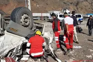 مصدومیت ۵ کارگر راه‌آهن خرم‌ آباد در اثر برخورد مینی‌بوس با تریلی 