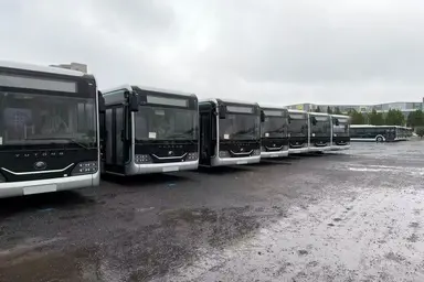 اولین محموله تاکسی، واگن و اتوبوس برقی تهران ترخیص شد