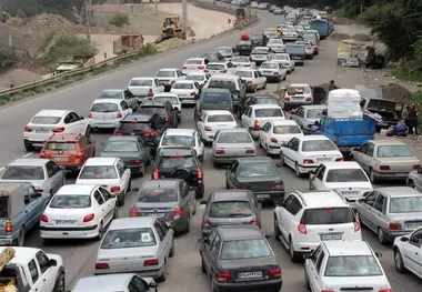 ترافیک سنگین در محورهای هراز، چالوس و آزادراه تهران شمال، 12 شهریور 1402