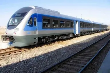 تقویت خدمات ریلی در دامغان با افزایش توقف قطارهای مسافری