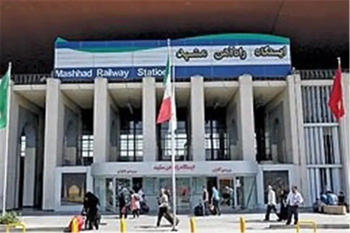سومین تور قطار گردشگری از مشهد به نیشابور رسید 