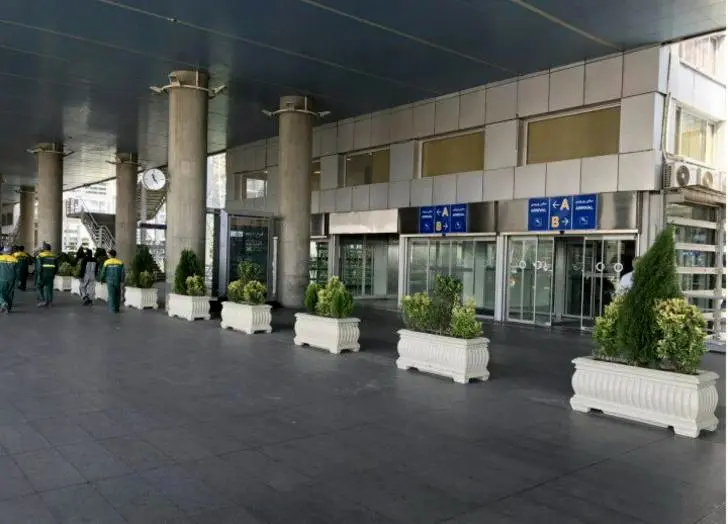 ایجاد دیواره سبز تزئینی در شهر فرودگاهی امام خمینی (ره)