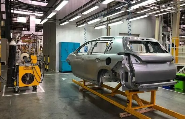 افتتاح کارخانه بدنه سازی چند منظوره محصولات جدید ایران خودرو 