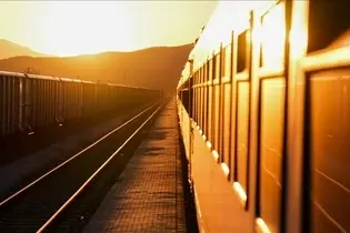 فیلم| دولت چهاردهم زمینه ساز ورود سرمایه بخش خصوصی به صنعت ریلی‌