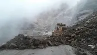 
مسدودشدن محور خرم آباد پلدختر به دلیل بارش شدید باران
