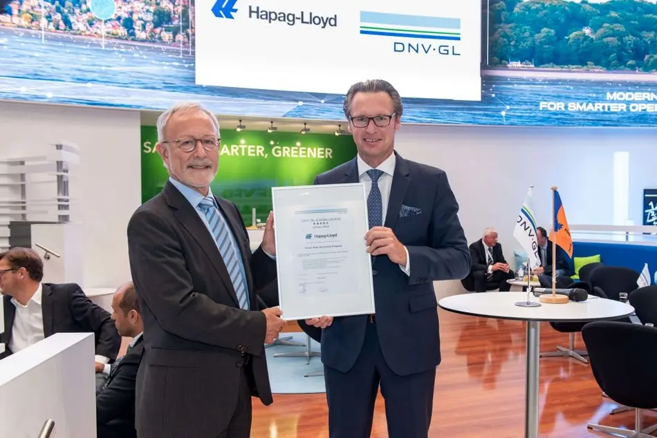 Hapag-Lloyd Praised for Green Ship Recycling