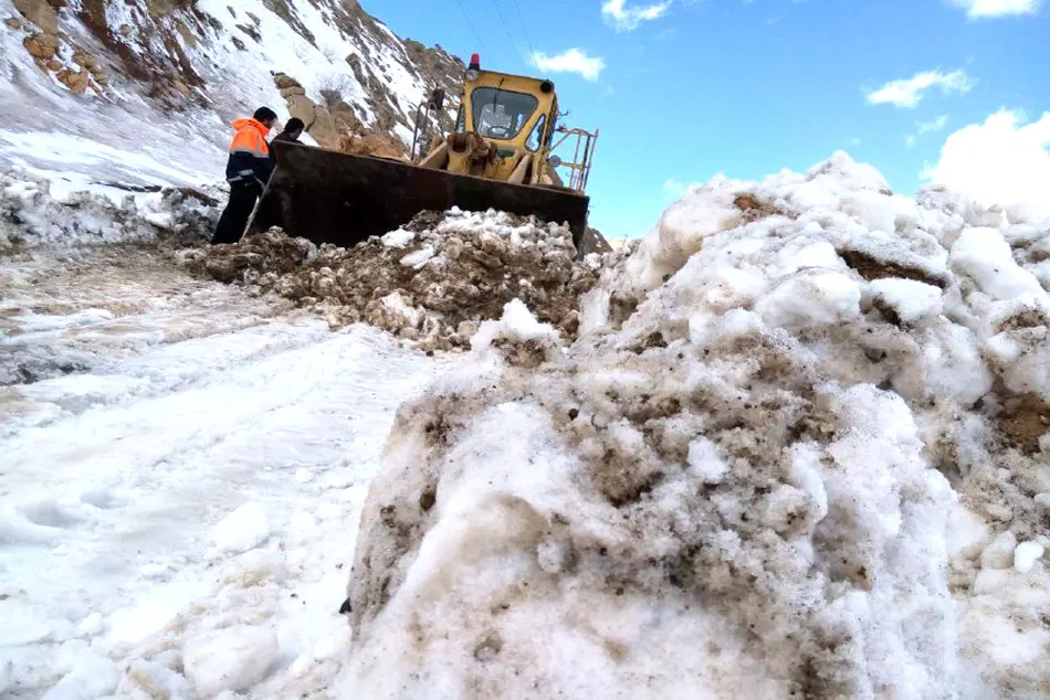 برف روبی 114 کیلومتر باند در چهارمحال و بختیاری