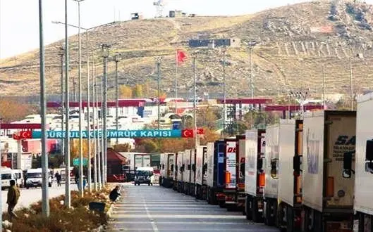 محدودیت ترکیه برای پر کردن باک کامیون‌های ترانزیتی در مرز