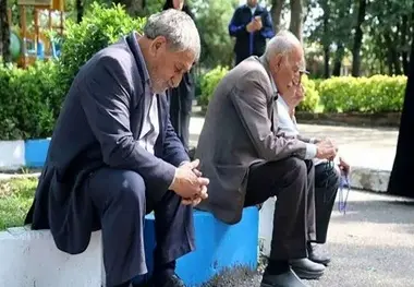 سرگردانی بازنشستگان از ابهام در قرارداد جدید بیمه تکمیلی