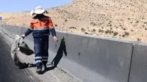 مهار خطرات پنهان اقلیمی در آزادراه شیراز اصفهان با پاکسازی تخصصی حریم راه
