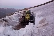 بازگشایی گردنه سپارده در الموت غربی استان قزوین‌