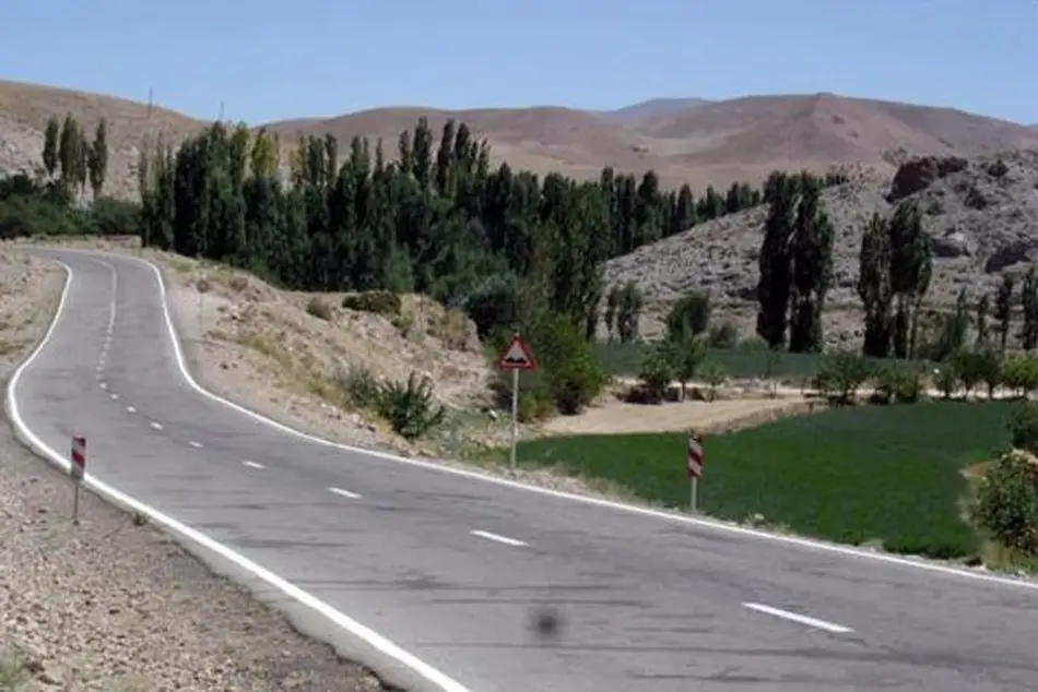 ساخت ۹۰ کیلومتر راه روستایی در کردستان