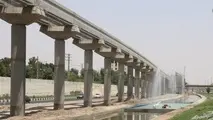 تصویر منوریلی که در بستر رود احداث شد!