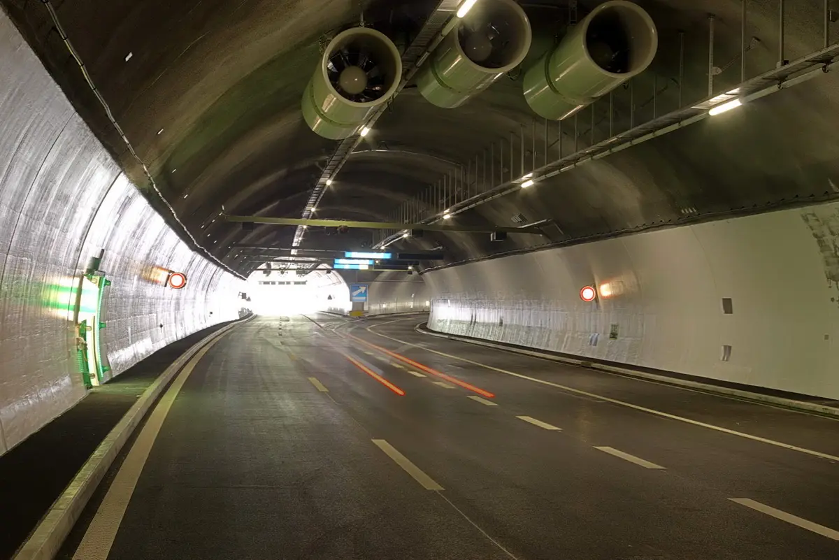 خطرساز بودن تونل های جاده ای کشور بدون سیستم تهویه
