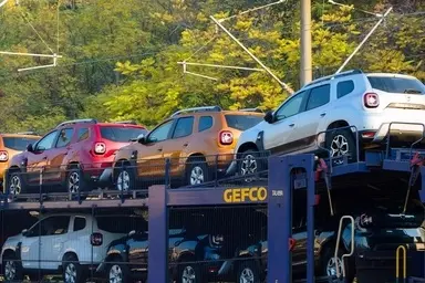 امکان واردات خودرو با قطار فراهم شد