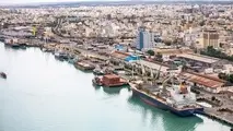 فیلم| پهلودهی بزرگ ترین کشتی مسافری-باری ایران در بندر بوشهر