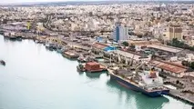فیلم| پهلودهی بزرگ ترین کشتی مسافری-باری ایران در بندر بوشهر