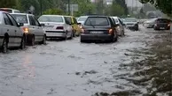 مسدود شدن جاده‌ها در پی بارش باران شدید در رامسر