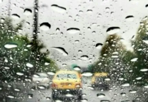 مجوز سازمان تاکسیرانی برای افزایش ۱۰ تا ۱۵ درصدی کرایه ها در روزهای بارانی