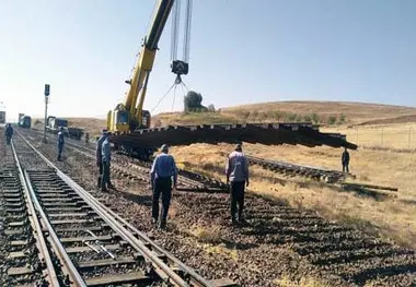 بت‌ شکنی مرحوم شهریار و پندی برای راه‌ آهن