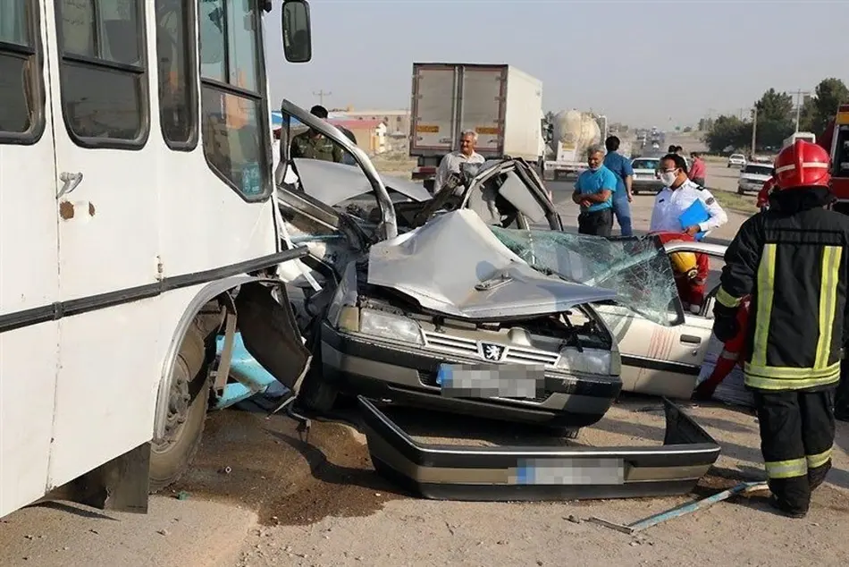 تصادف مرگبار اتوبوس و پژو در محور آشخانه به جنگل گلستان