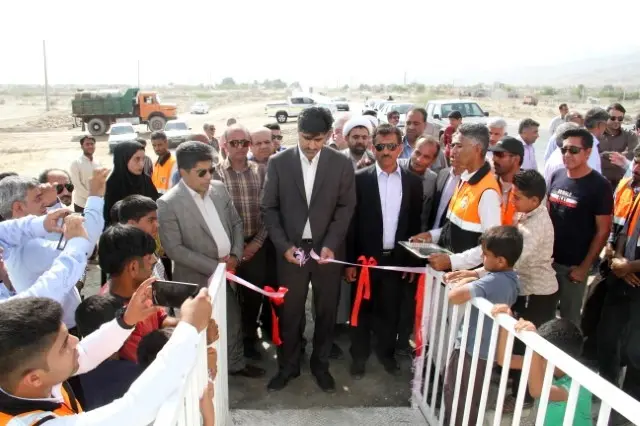 افتتاح پل عابر پیاده روستای درگور شهرستان بندر خمیر

