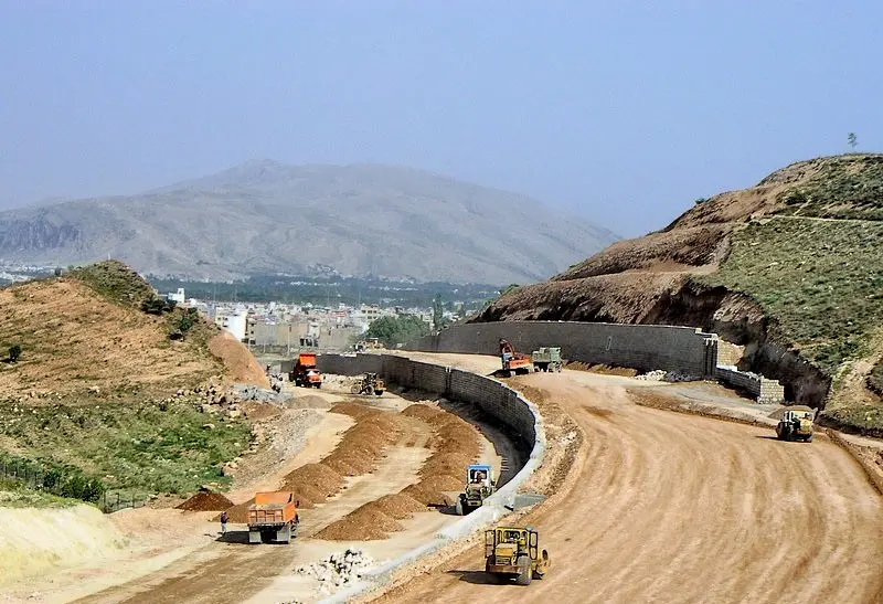  800 کیلومتر جاده در خوزستان در دست ساخت است