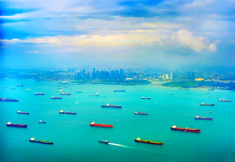 Singapore Pushes Shipping to Adopt Cleaner Fuels