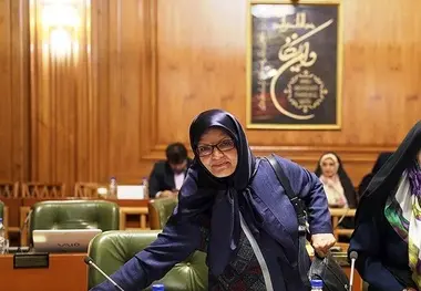استعفای شهردار توجیه قابل قبولی ندارد