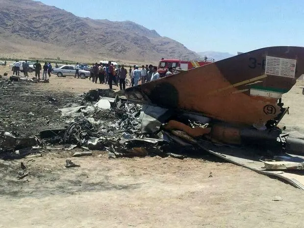 یک فروند هواپیما در دزفول سقوط کرد