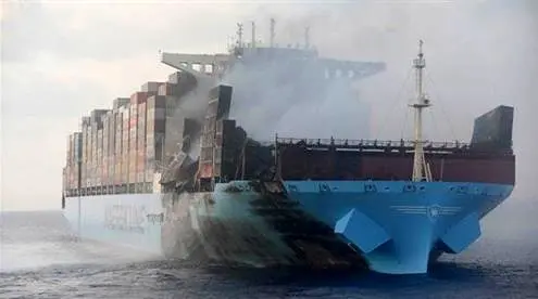 Fire-Stricken Maersk Honam Reaches Anchorage