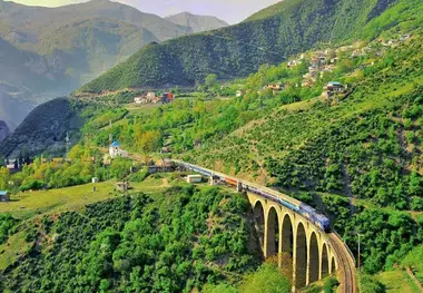 بسته‌ های سفر ارزان برای بازنشستگان و نسل زد تهیه می‌ شود