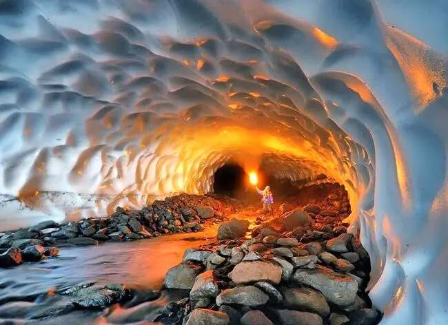 Tourist resort: Azna snow tunnel
