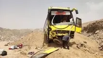 واژگونی اتوبوس در بیرجند
