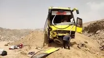 واژگونی اتوبوس در بیرجند