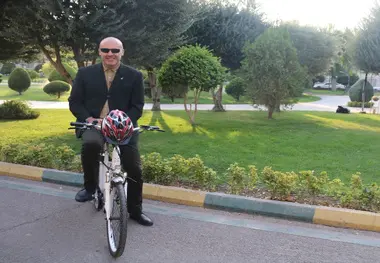مشکل تهران برای استفاده از دوچرخه، سربالایی‌هایش نیست

