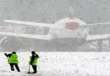 بارش برف و سرمای شدید یک سوم پروازهای فرودگاه دالاس را لغو کرد