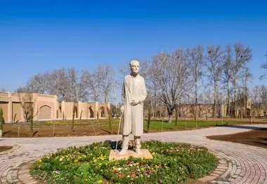 ساخت و نصب یادمان شهید حسین لشگری در دستور کار ماست