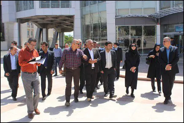 بازدید مدیرکل راه و شهرسازی از ساختمان جدید ایستگاه راه‌آهن زنجان