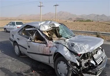 برخورد ۲ خودرو ۱۰ مجروح بر جا گذاشت