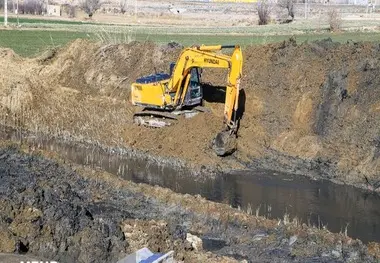 درخواست لایروبی فوری رودخانه های قلعه گنج را داریم