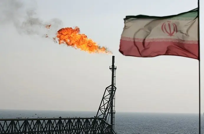 امارات بیش از 4 میلیارد دلار بدهی نفتی خود با ایران را تسویه کرد