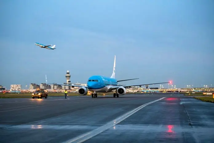 KLM receives new (and last) Boeing 737-800