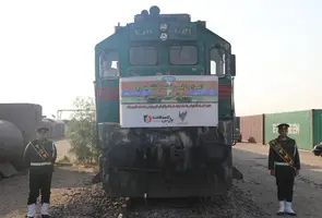 صادرات ریلی قم به چین؛ صرفه جویی ۵ هزار دلاری در حمل ۵۰ کانتینر قیر