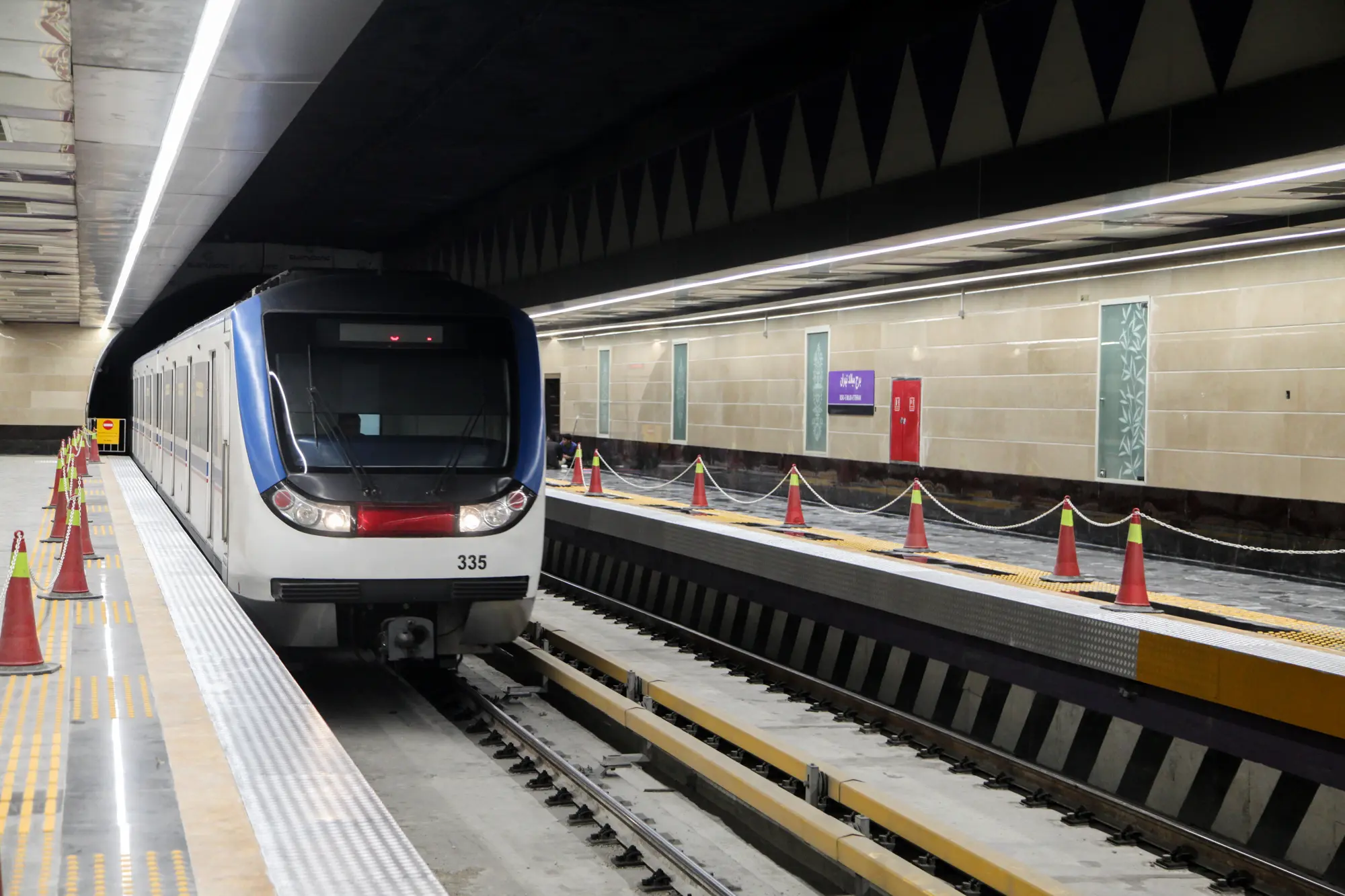 افتتاح 2 ایستگاه مترو تهران با حضور حسن روحانی