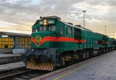  قطار همدان- تهران به مهر نرسید 