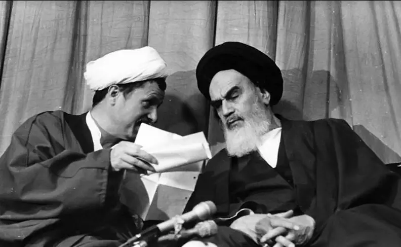 شلیک به هاشمی رفسنجانی در حرم امام‌خمینی