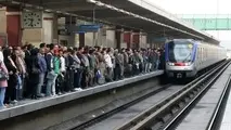 ازدحام مسافران در ایستگاه مترو صادقه+ عکس
