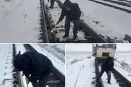 برف‌ روبی و یخ‌ زدایی سوزن‌ ها ریل راه آهن قم 